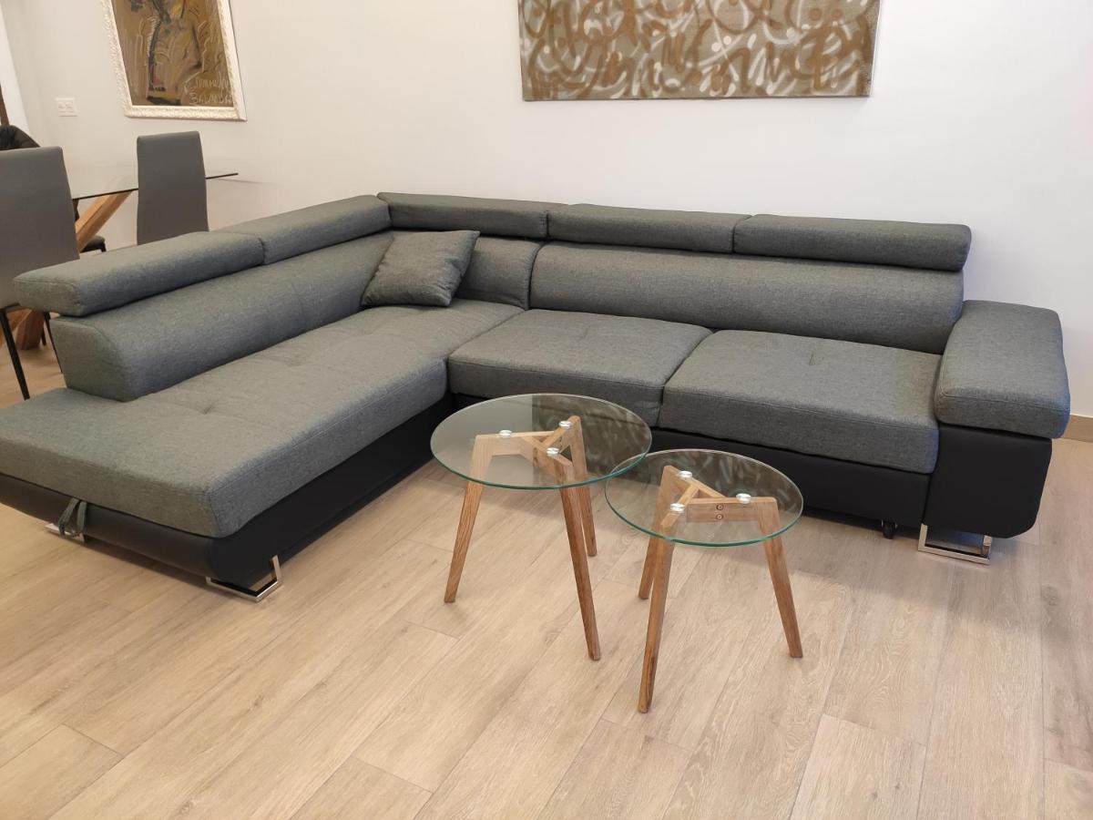 Beachfront -- New Luxury Apartment -- 1ª Linea Playa -- Fuengirola City Center -- Private Parking -- Panoramic Sea Views -- מראה חיצוני תמונה