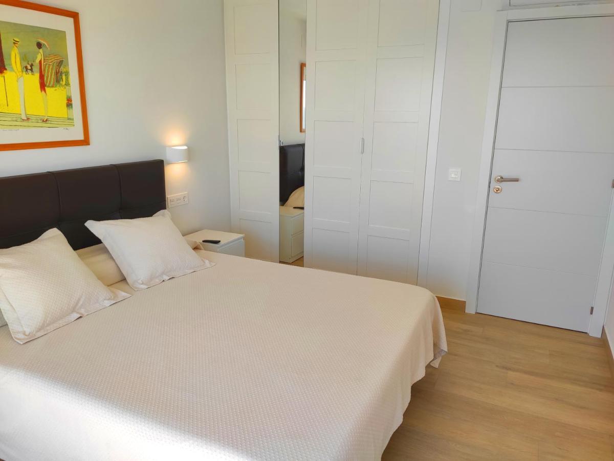 Beachfront -- New Luxury Apartment -- 1ª Linea Playa -- Fuengirola City Center -- Private Parking -- Panoramic Sea Views -- מראה חיצוני תמונה