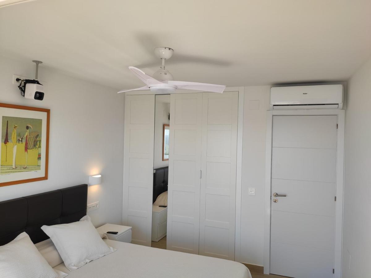 Beachfront -- New Luxury Apartment -- 1ª Linea Playa -- Fuengirola City Center -- Private Parking -- Panoramic Sea Views -- מראה חיצוני תמונה