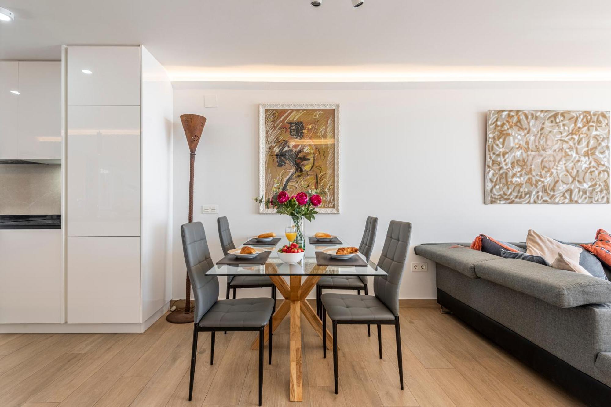 Beachfront -- New Luxury Apartment -- 1ª Linea Playa -- Fuengirola City Center -- Private Parking -- Panoramic Sea Views -- מראה חיצוני תמונה